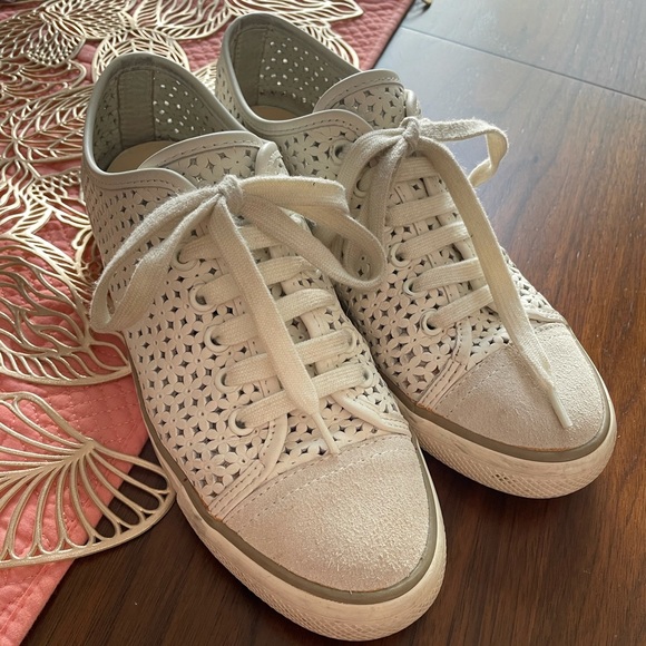 ❌SOLD Tory Burch white leather sneakers - Picture 3 of 7